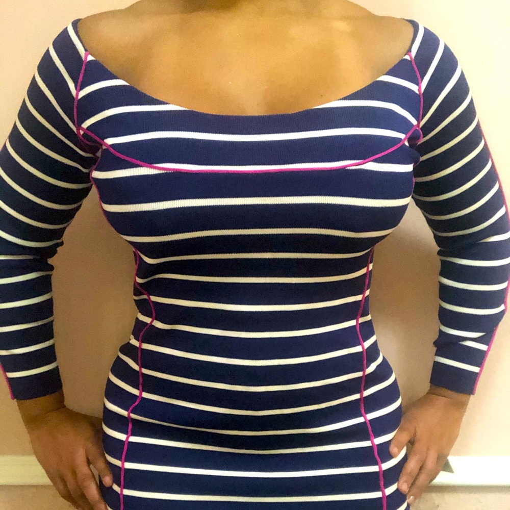 Vibrant boatneck stretchy dress